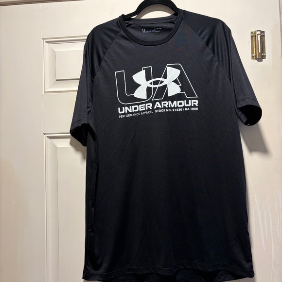 Men’s Under Armour Black Dri-Fit Shirt - Picture 1 of 4